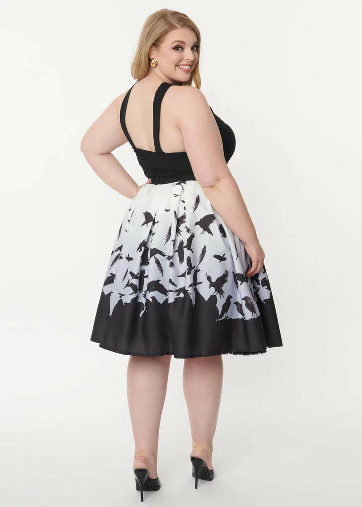 Unique Vintage X Hitchcock The Birds Main Attraction 50's Swing Skirt Black White 6 Unique Vintage X Hitchcock The Birds Main Attraction 50's Swing Skirt Black White - Image 4