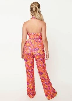 Unique Vintage Smak Parlour Glamour Goddess Floral 70's Jumpsuit Pink -KILLSTAR Sales Store unique vintage SP233KR3 glamour goddess floral jumpsuit pink 5 75cfb141 d730 4188 a694 d0ef7bd0d0c3 1024x1024
